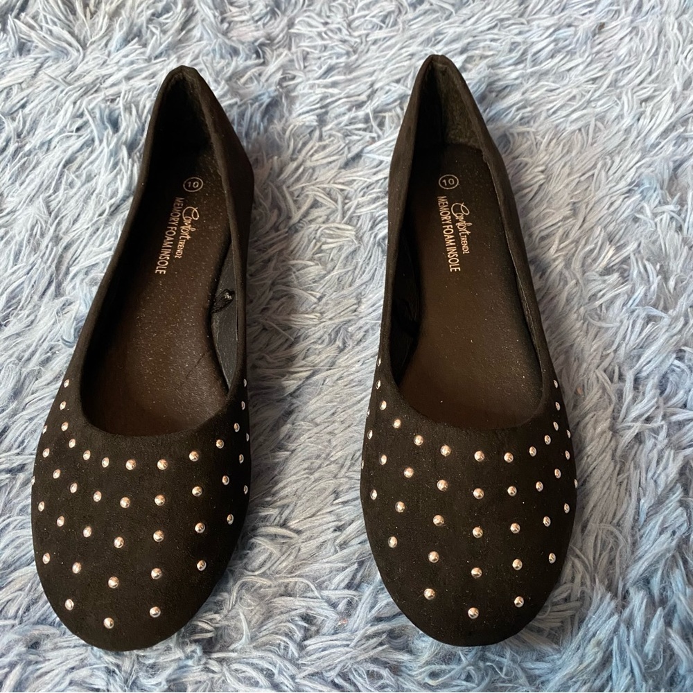 Comfort Trendz Black Flats